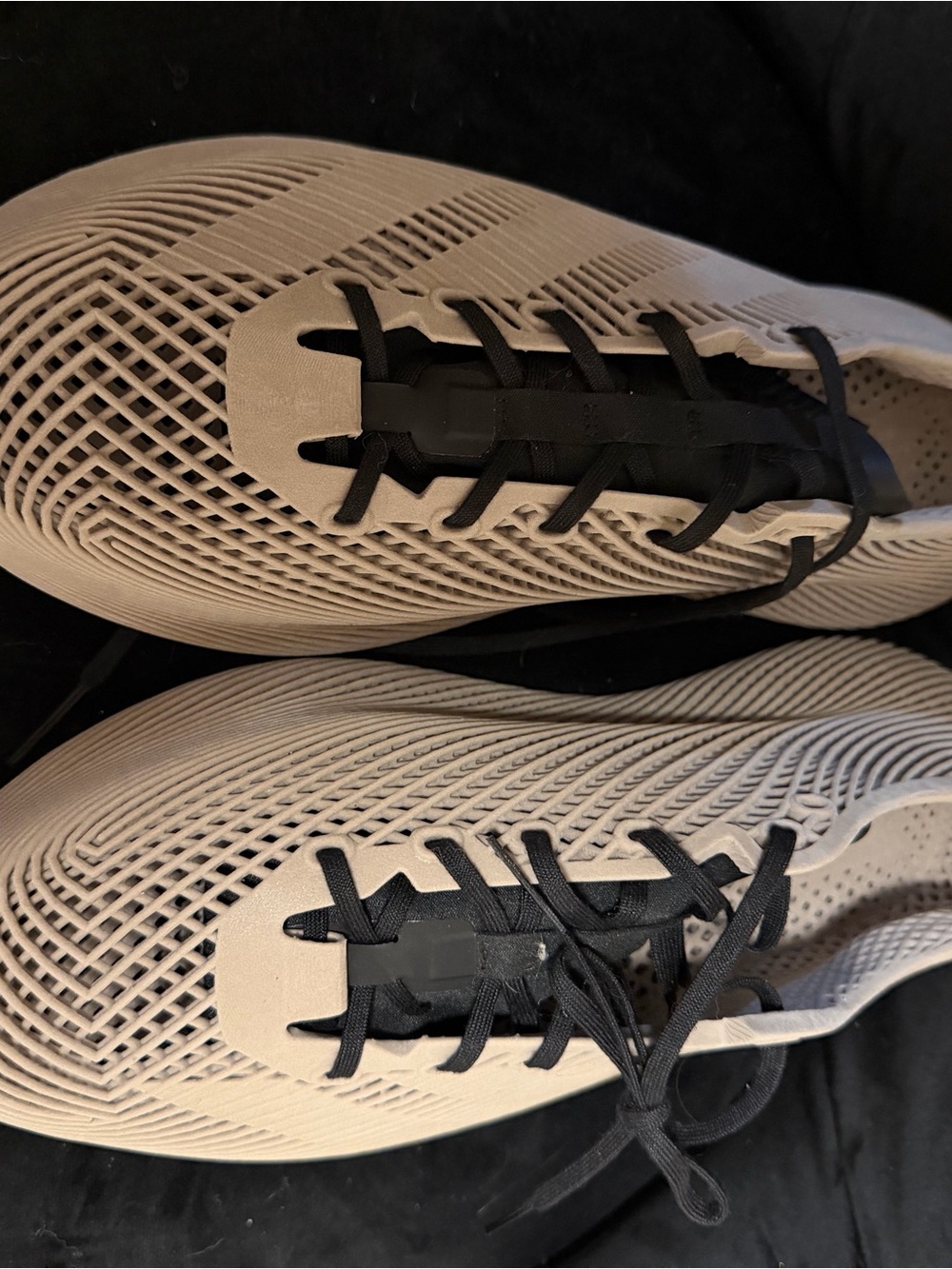 adidas Men's Beige and Black Lightweight Mesh Running Shoes